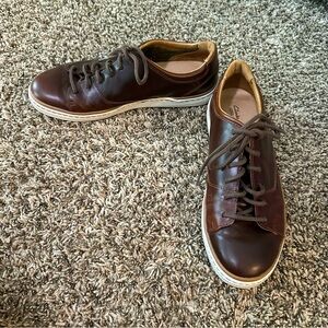 Clarks 1825 brown leather Oxford sneakers